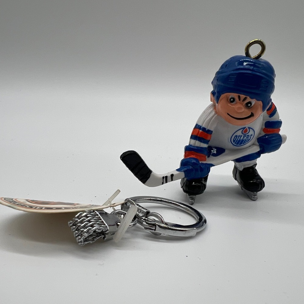 Vintage 1986 Edmonton Oilers NHL Hockey Player Keychain Lil brats JIFS Retro